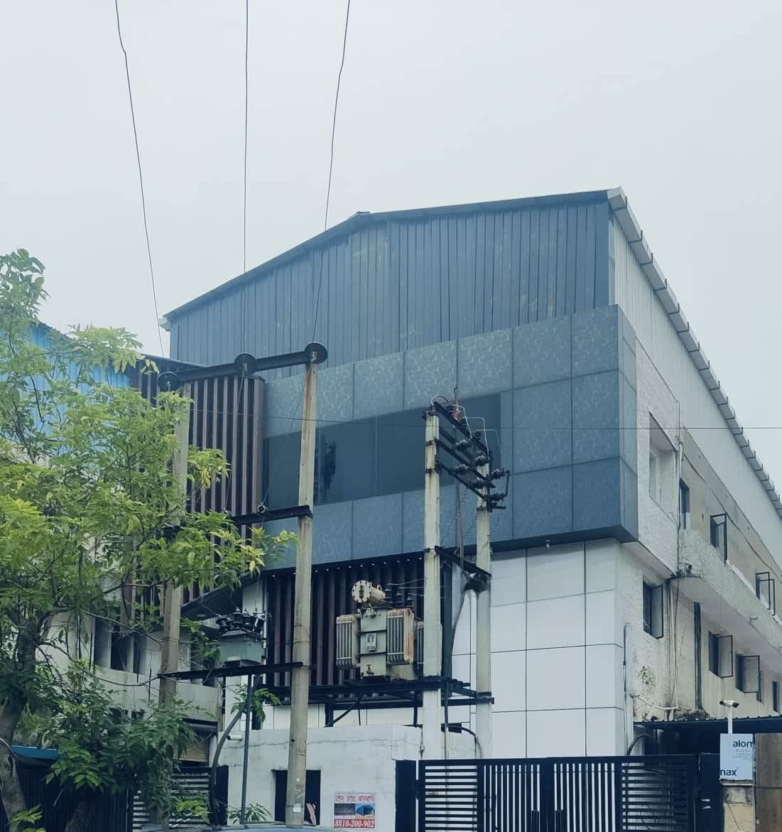 Industrial Building for Rent in Noida