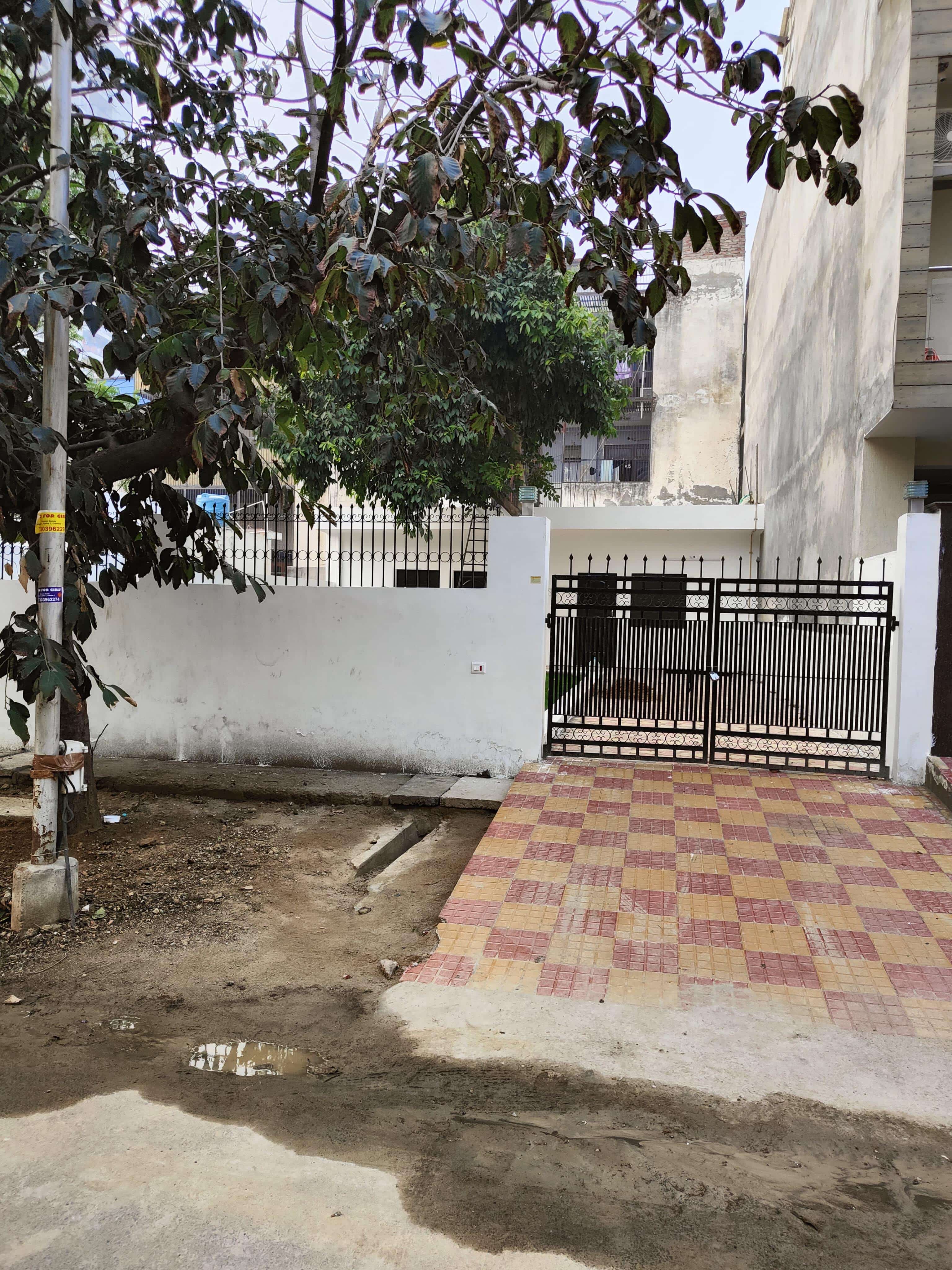 Plot For Sale In Noida
