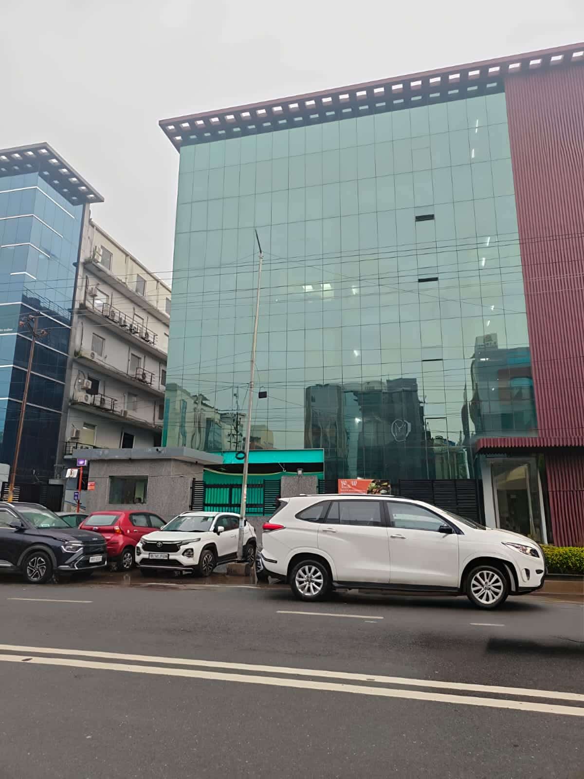 Industrial Building For Sale in Noida