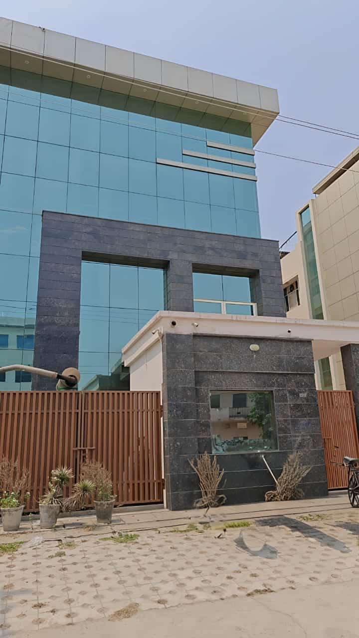 Industrial Building For Sale in Noida