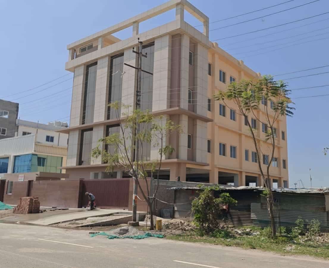 Industrial Building For Sale in Noida