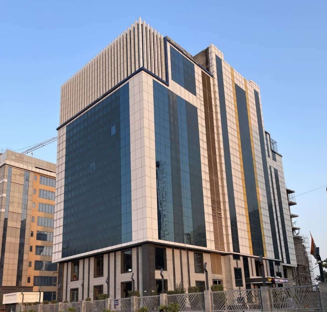 IT/ITES Corporate Building For Sale in Noida