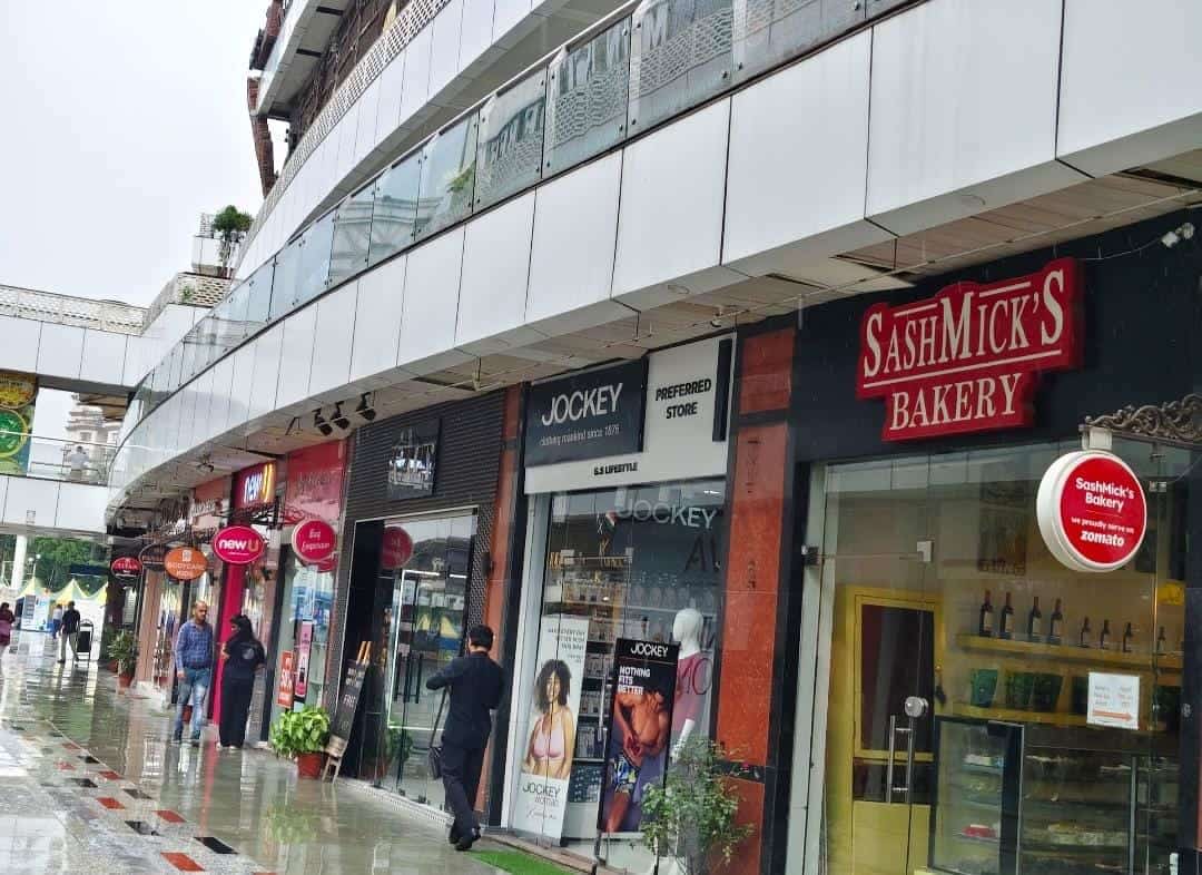 Commerical Building For Sale