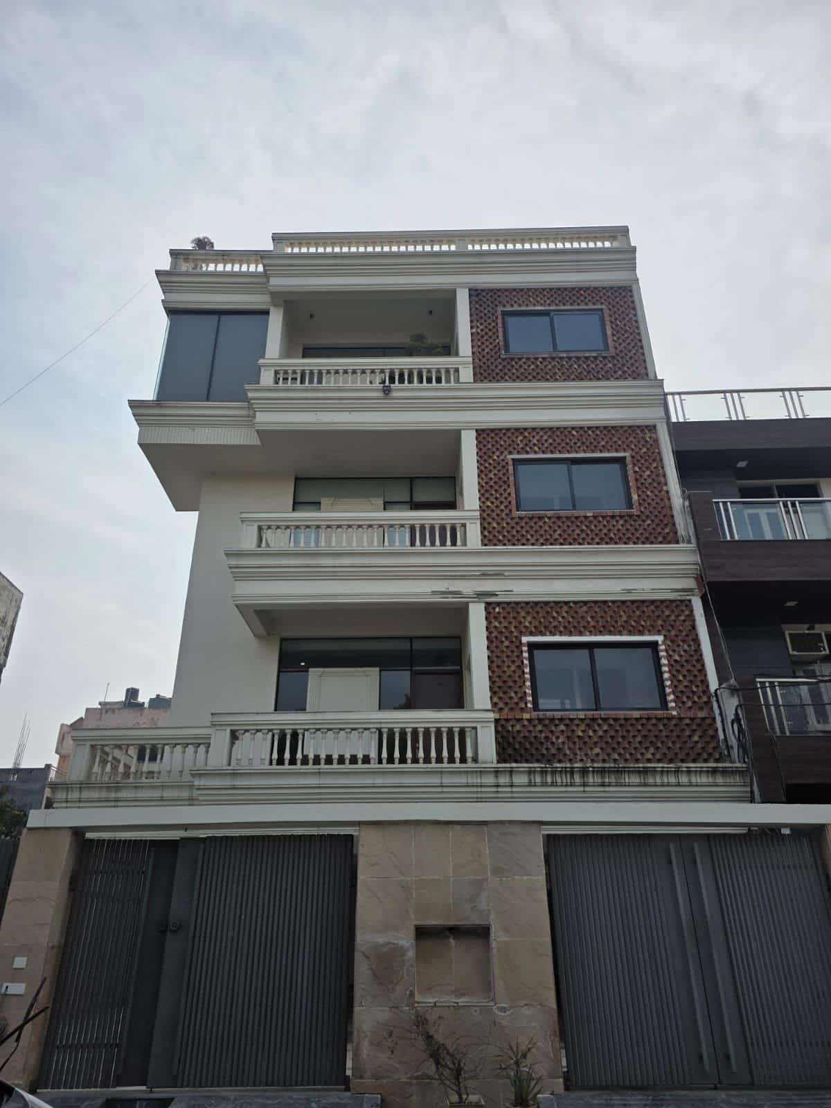 Kothi For Sale In Noida