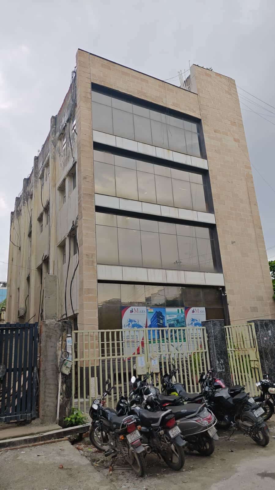Industrial Building for Sale Noida Sector 8
