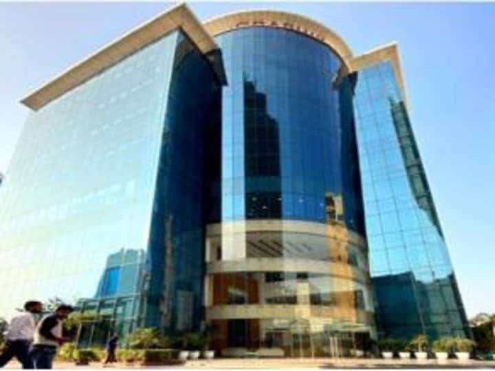 8000 Sq. Mtr Pre leased IT Corporate Building for Sale