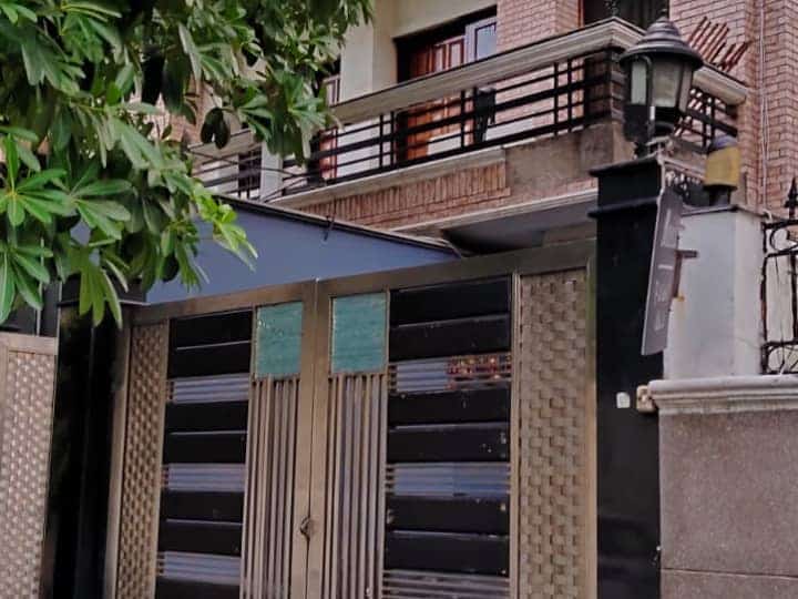 Elegant Designer Kothi for Sale in Posh Sector