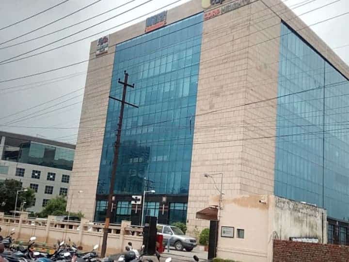 Pre leased Commercial Building for Sale in Noida