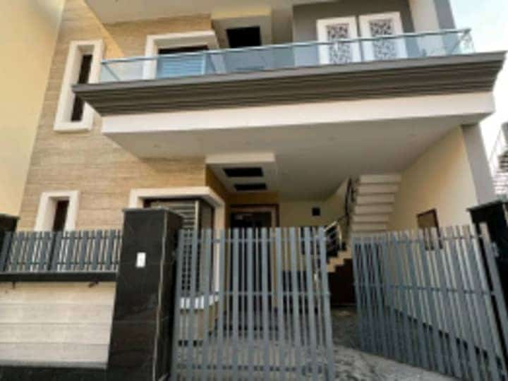 Kothi For Sale in Noida Sector 19