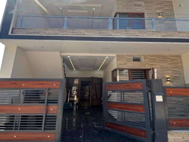 Kothi For Sale Noida Sector 11