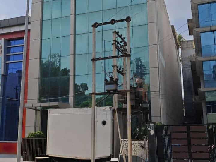 Building for Sale in Noida