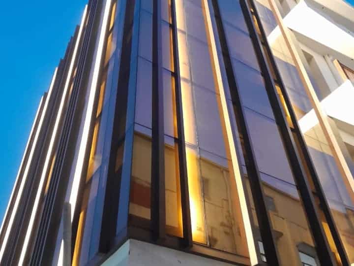 Restaurants / Gym / Showroom