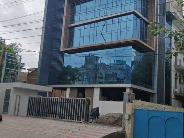 Commercial Building for Rent in Noida