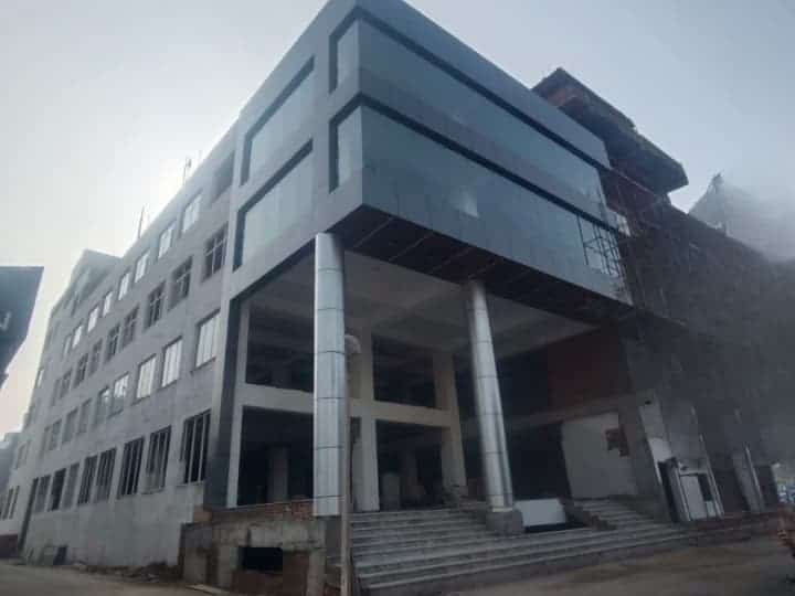 Commercial Building for Rent in Noida