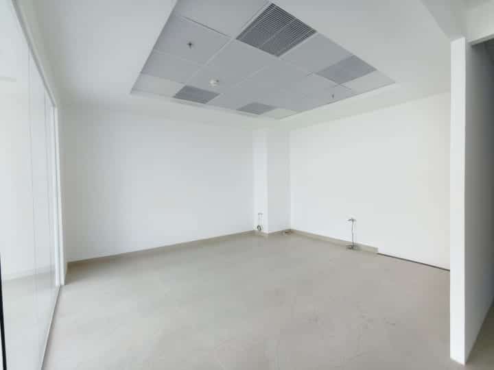 Commercial Office For Rent in Wave One