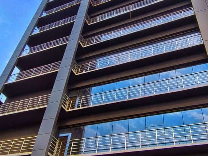 IT and Institutional Building For Rent