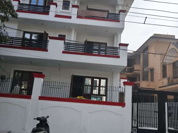 Kothi For Sale In Noida