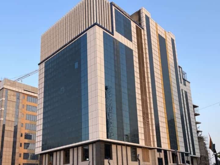 IT/ITES Corporate Building For Sale in Noida
