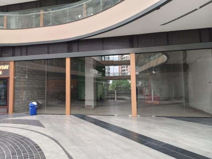 Commercial Building For Sale