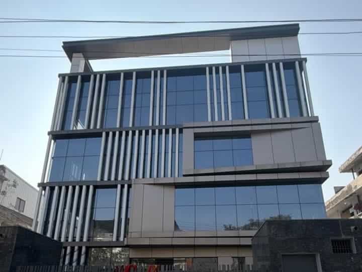 Pre leased Industrial Building For Sale in Noida