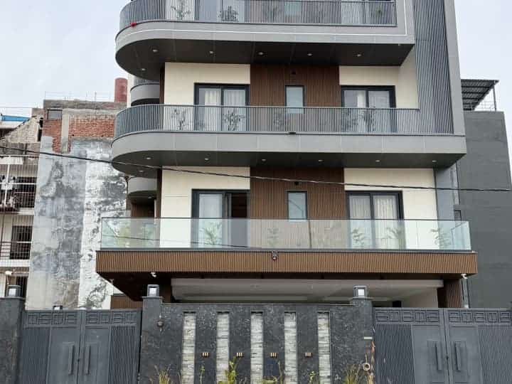Fully Furnished PG-Style Kothi for Rent