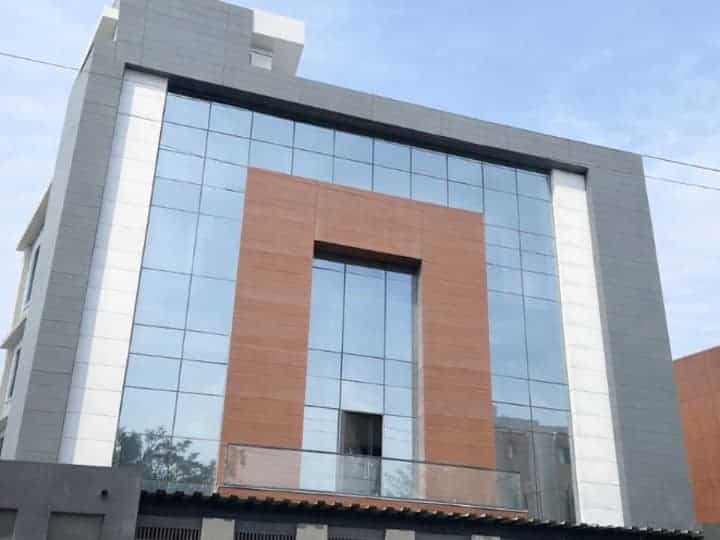 Industrial Building for Sale in Sector 63, Noida